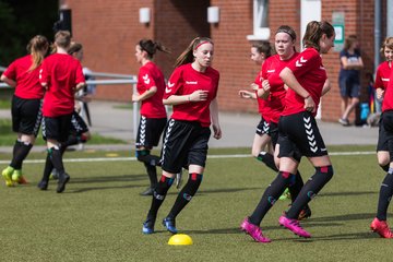 Bild 12 - B-Juniorinnen Pokalfinale SV Henstedt Ulzburg - SG Holstein Sued : 2:0